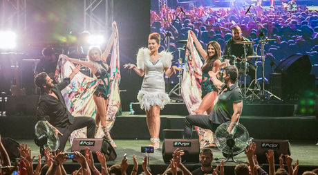 Demet Akalın Concert