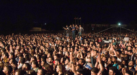 Demet Akalın Concert