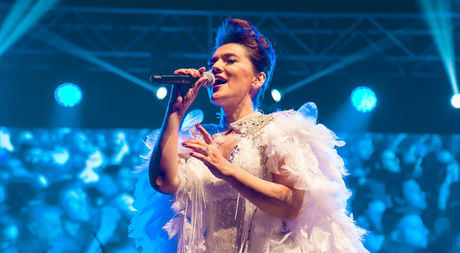 Demet Akalın Concert